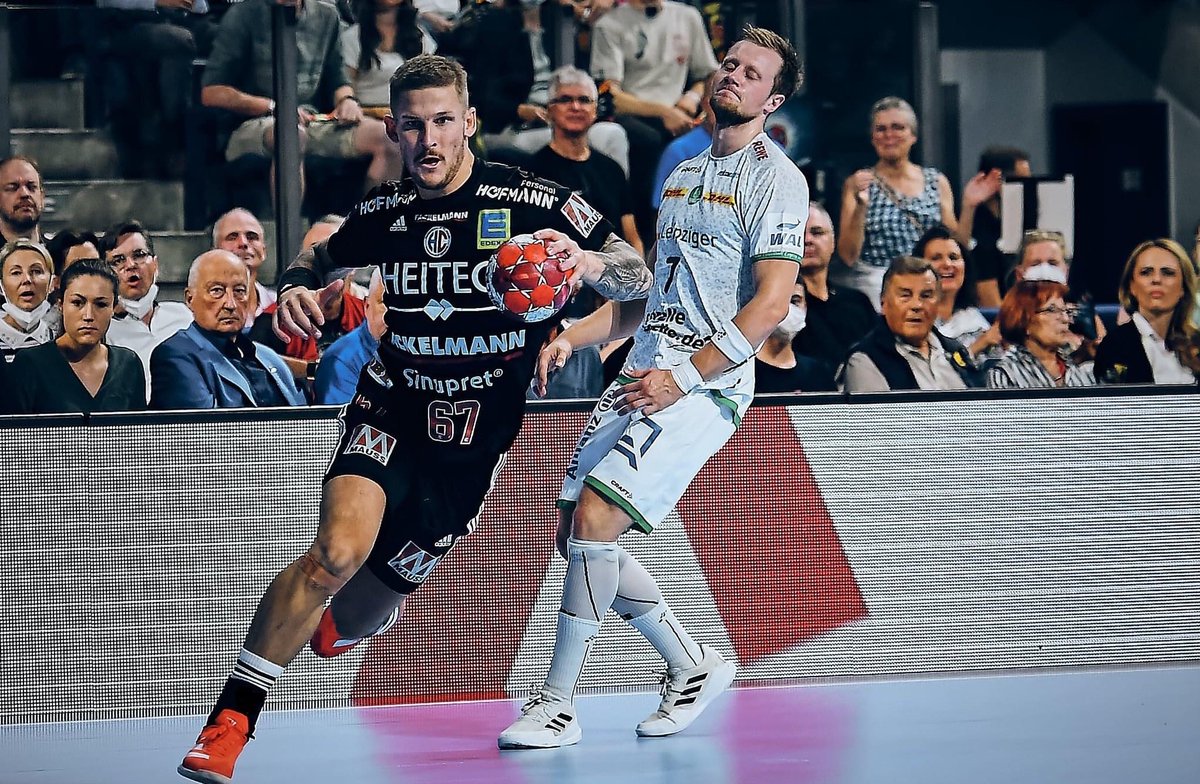 HC Erlangen und Hampus Olsson verlängern den Vertrag bis Sommer 2024! Nach den Verlängerungen von Johannes Sellin und Simon Jeppsson kann der #HCE wieder eine positive Meldung bekannt geben: Der sympathische Olsson bleibt  2 weitere in Jahre in #Franken 👉hc-Erlangen.de