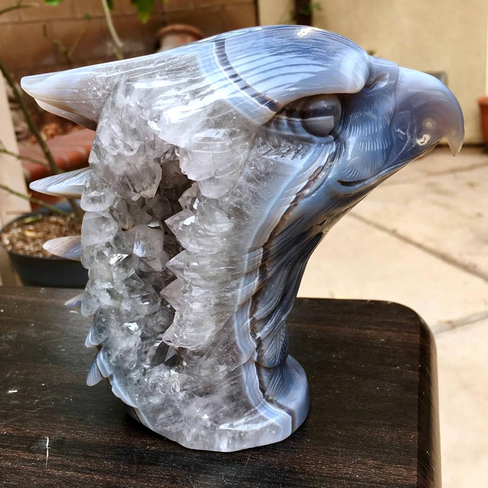 GeologyTime's tweet photo. Carved Blue Agate with Quartz Crystal Geode Eagle Head Skull

Photo: Exotic Crystals LLC

#minerals #crystals https://t.co/YwxOhK1fxp