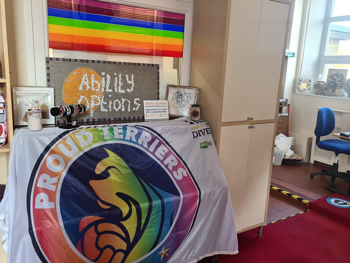 ProudTerriers's tweet image. Absolutely fantastic to meet with @AbilityOptions this afternoon to learn more about the project and to see how we can get involved! Some really positive things discussed going forward with this partnership 😊⚽️🏳️‍🌈 #htafc #ProudTerriers #FootballForEverybody