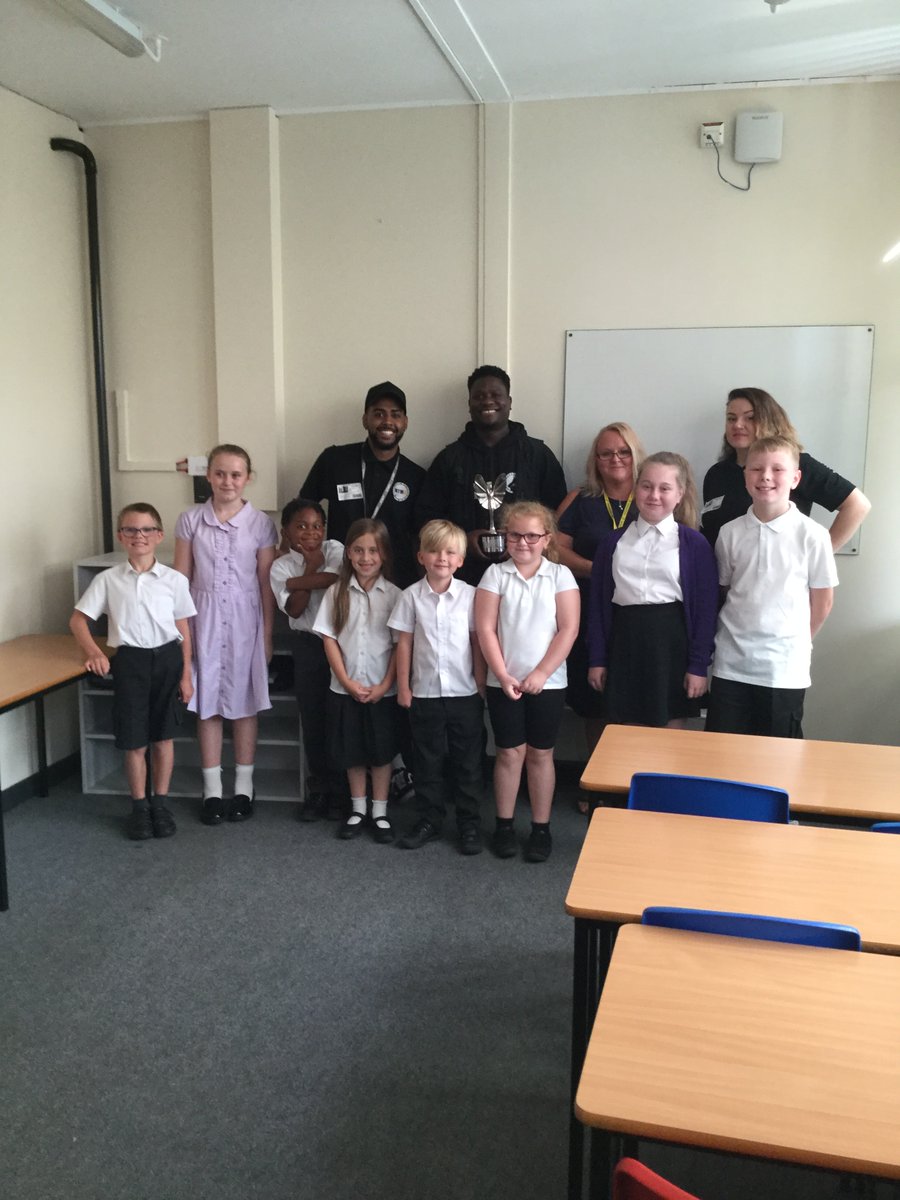 Jubilee Academy
<a href="/AcademyJubilee/">Jubilee Academy</a> We are really excited to be working with <a href="/Hezron_Brown/">Hezron Brown</a> and the @MTMA_UK team with our youngsters. Such a fantastic opportunity. Our JLT certainly had lots of questions for the visitors #makingadifference #MTMA #youngleaders