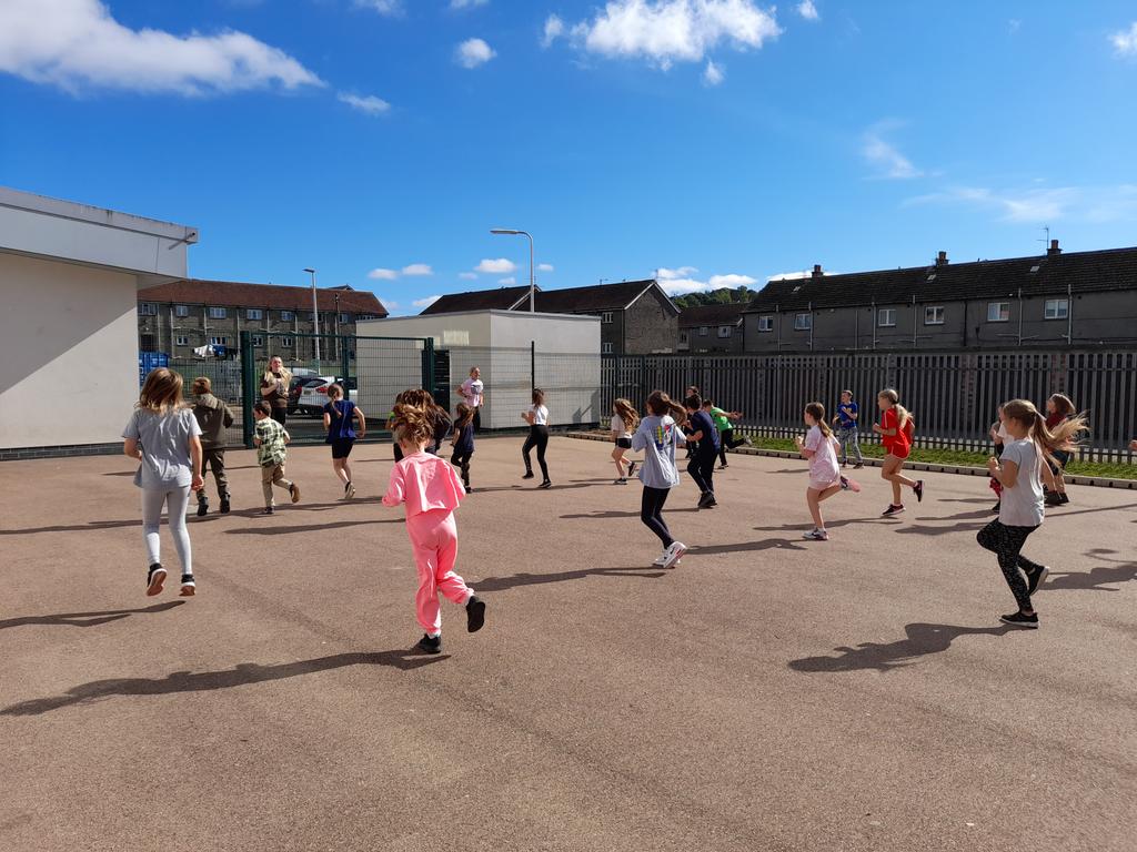Dundee ActiveSchools tweet media