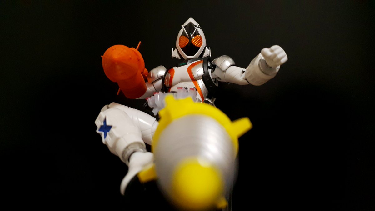 不十分sp V Twitter ロケット ドリル リミットブレイク ライダーロケットドリルキック フォーゼといえば１話のこれがまず印象深い この時はライダーってついてないけど やったぜ フィギュアライズスタンダード 仮面ライダーフォーゼ