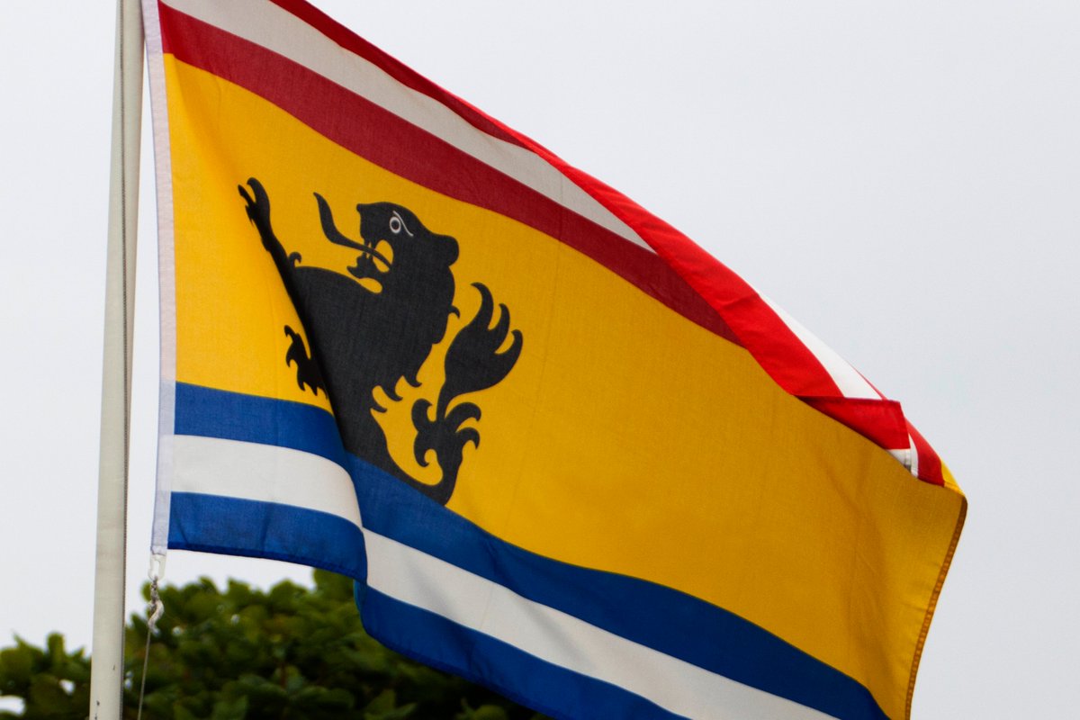 De eerste resultaten van de Regio Deal Zeeuws-Vlaanderen zijn bekend! Je leest het in de Voortgangsrapportage 2021. O.a.:
➡20 MBO-studenten betrokken bij uitwerking van initiatieven
➡4 digitale participatiesessies

Lees meer via📲 bit.ly/voortgangsrapp…