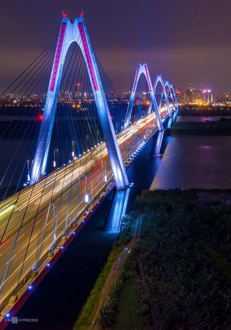 Expat_Local's tweet photo. The beauty of Vietnam’s iconic bridges. #traveling #travelling #travelblogger #traveltheworld #vacation #travelphoto #beautifuldestinations #travellers #travellover #travellist #traveladdict #travelcaptures #travelinspiration #travelcommunity #travelawesome https://t.co/Hxgjaa0PTw
