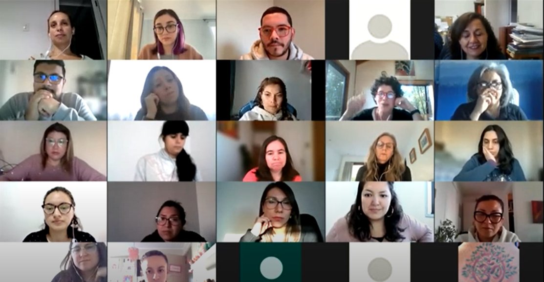 Mis_Talentos's tweet photo. 👏Orgullosos q parte de nuestro equipo se esté formando en "Estrategias diversificadas para estudiantes TEA”, curso producido por @Mis_Talentos en colaboración con @mineduc y con la certificación del @CPEIP_mineduc, q ayudará a mejorar el acceso a la educación de estudiantes TEA. https://t.co/9M8WofMIFy