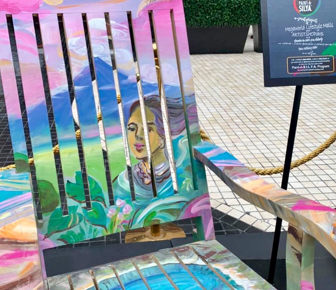 Lolos and Lolas rock this #GrandParentsDay2021 👴👵🪑

#NewportMall together with S.I.L.Y.A. and The ARTISTSHOP honor all grandparents for the love and compassion that they have given us through a Paint-a-S.I.L.Y.A. exhibit!