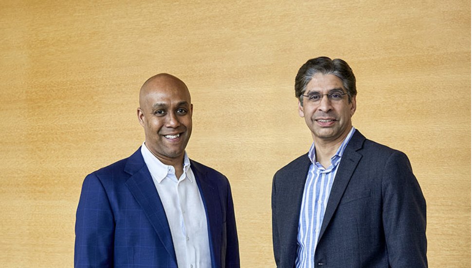 uoftmedicine's tweet image. "Your brain is as strong as your medications. We can teach patients how to live with their pain,” says @DrHaClarke, whose innovative approach to pain management helps patients return to their lives. @KBI_UHN bit.ly/3kaJQnU