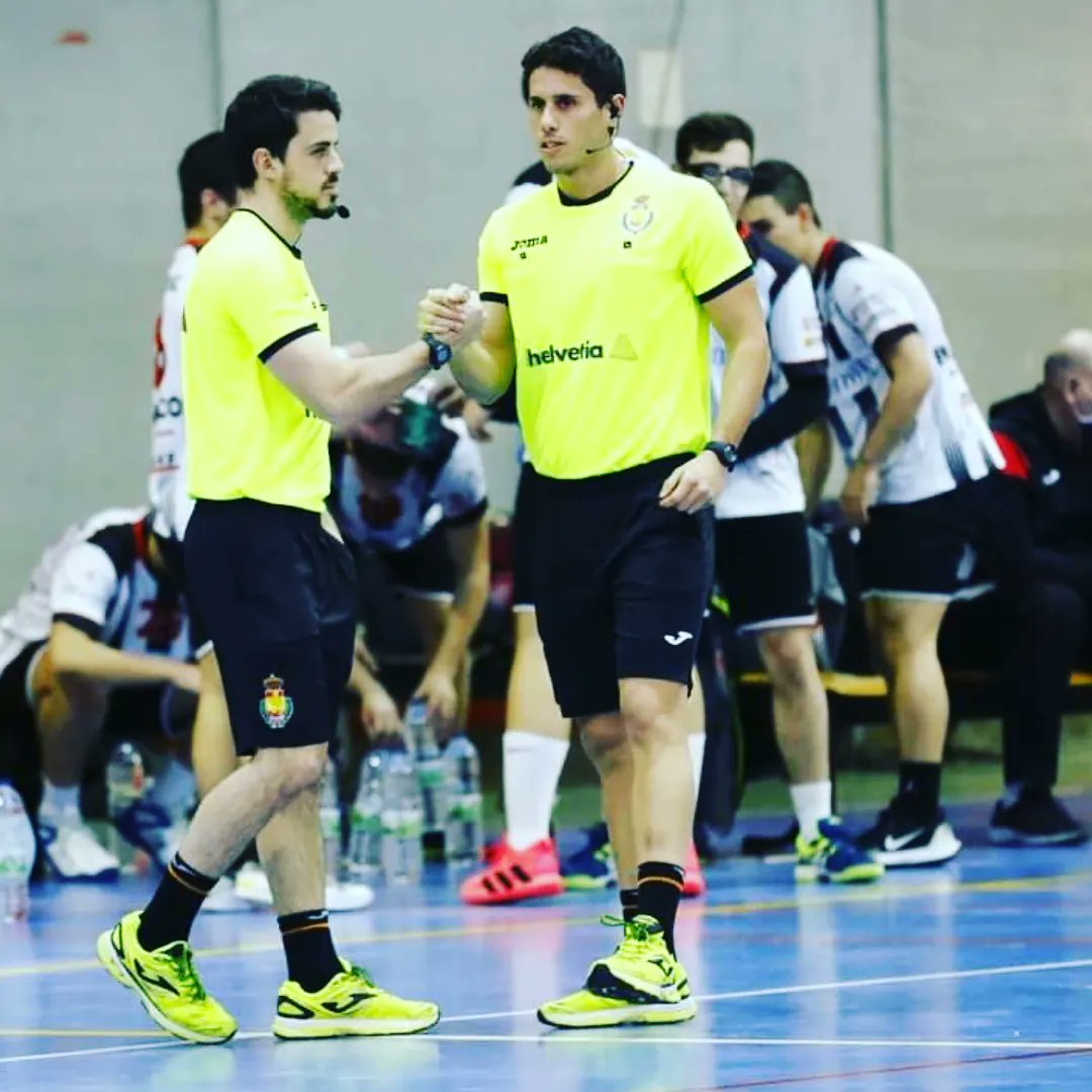 Últimos días para apuntarte al curso de árbitros 2021!!!
Aprovecha vive tu deporte desde otro punto de vista.
Si no puedes asistir de manera presencial te facilitaremos el soporte para hacerlo online. No te arrepentirás!!
Contáctanos MD o email:

ctamalagabm@gmail.com