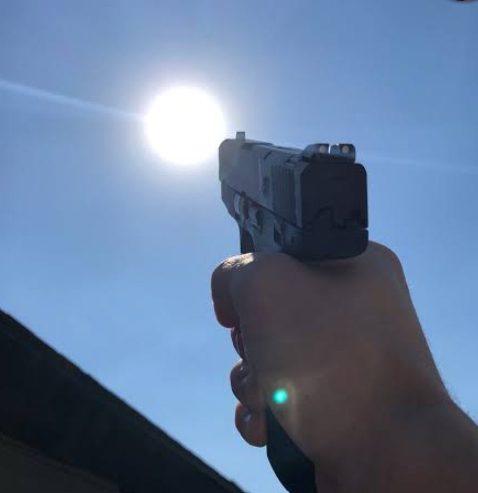 Stop hurting his eyes