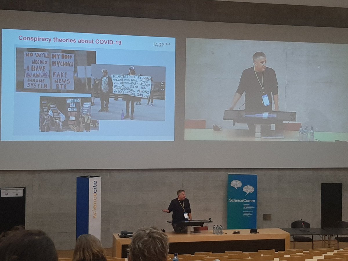 Zabala_Li's tweet image. #ScienceComm21 #SpeedTalk Great presentation from Dr.Nicola Diviani @UniLuzern about #COVID19 #conspiracytheories and what differentiates them from #sciencecommunication 💡Thanks for the interesting insights! #wisskomm #SocialMedia #influencers #evidence #infodemic