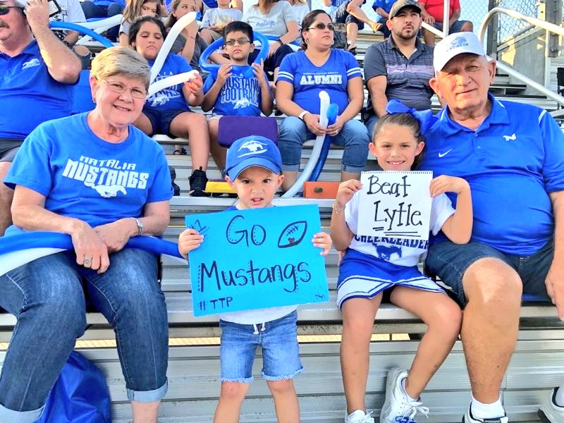 SouthTejas1984's tweet photo. ๐จ๐จ๐๐One Day Away!!!๐๐๐จ๐จ
#BeatLytle
#RivalsForACause
#LuckyNumeroSevenInARow ๐โ๐ https://t.co/pRb7g3G6NH