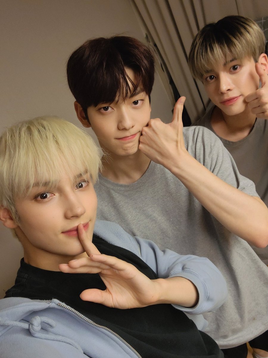 TXT_members tweet picture