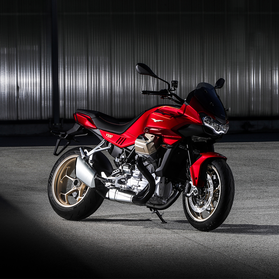 Welcome to the new #Guzzi era 🤩

Are you ready? 🥵

The all-new #V100 Mandello kickstarts the next century of #MotoGuzzi 🦅

Who's excited for the official presentation? It's coming on 23rd November at EICMA 🚨