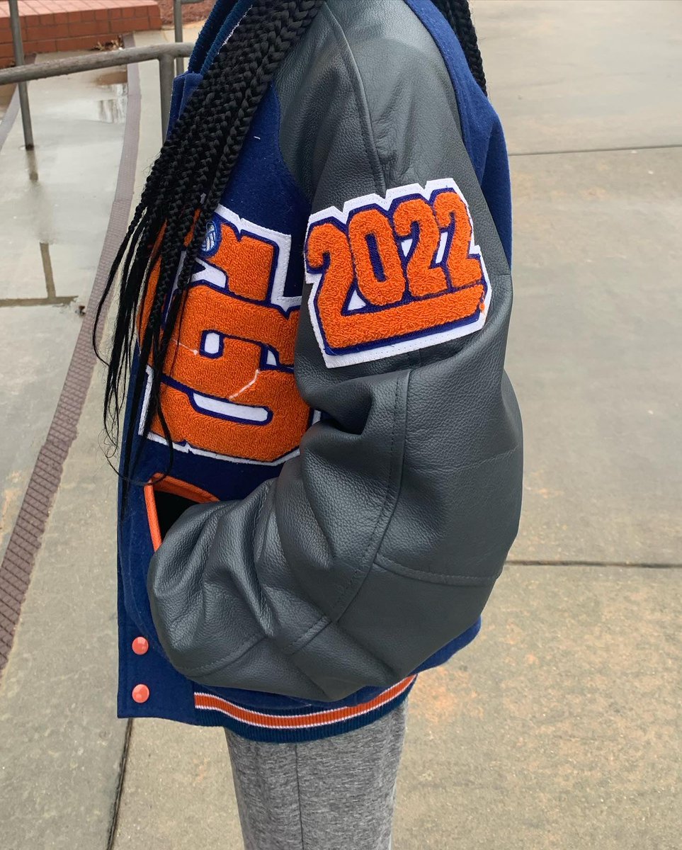 CedarShoalsHS's tweet photo. Letter Jackets will be ordered Tuesday, September 21 upstairs in the CSHS gym from 4-6pm! Remember to bring you letter and award patches! Omni Sports accepts credit and debit cards, checks and cash. Payment in full is due when placing the order. https://t.co/BjFOIEF9hu