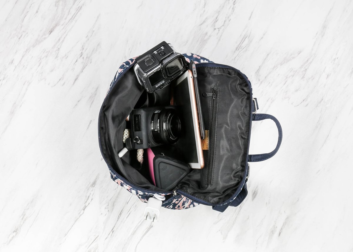 MultiSacBags's tweet photo. #TBT to when our Freemont Backpack was in stock. #SOLDOUT
#Backpack #Backpacks #MultiSac #Essentials #OrganizerBag #GetOrganized #ThursdayThoughts #Handbags #Bags #Organized https://t.co/YZbp859g4G