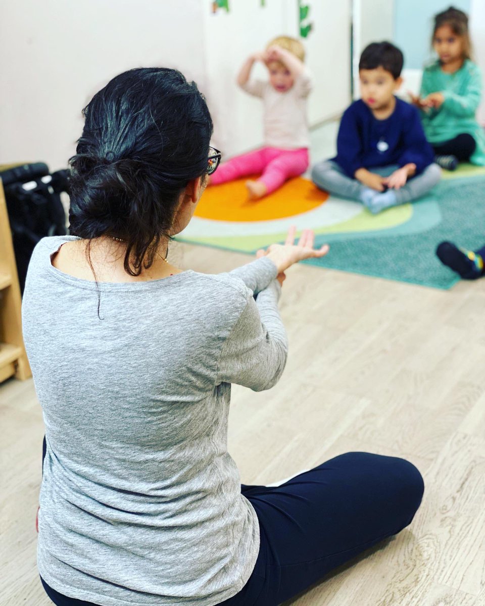 shmarylebone's tweet photo. We are so pleased to see the children and families after the summer break and welcome all our new families to the Swinbrook community. The children have been settling in well and enjoying lots of fun activities indoors and outdoors.💜🦢@chatsworthschls #earlyyears #nursery https://t.co/sTHh2j7dEH