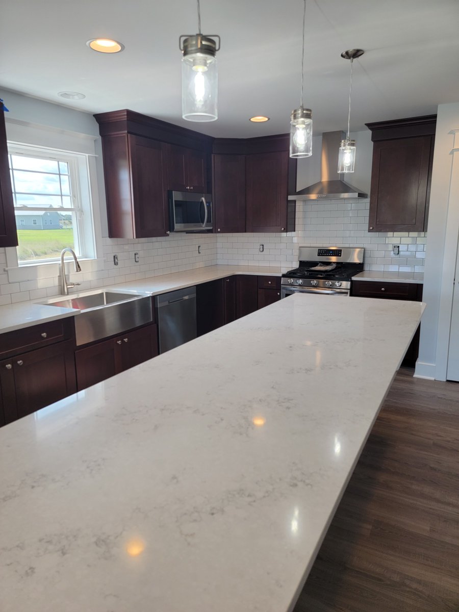 BlueHenCo's tweet photo. Here are some pics of our favorites from one of our recent builds! Our clients went with dark cherry for their kitchen cabinets; it’s a nice change! As always, we are in love with beautiful tile showers, and we love, even more, a finished build. 😉

(Tomorrow is Friday.🙌🏻) https://t.co/hDuGbWNe38
