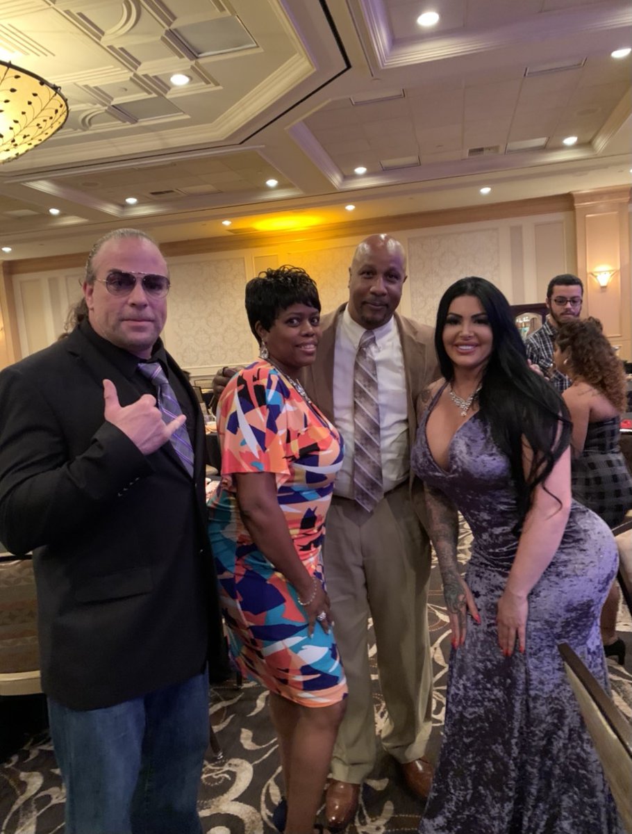 With my beautiful wife Silvia on my left and the beautiful <a href="/TheKatieForbes/">KatieForbes</a> on my right, and the whole damn show <a href="/TherealRVD/">Rob Van Dam</a> being totally cool 😎 that makes this picture ONE OF A KIND Just like RVD. Love you both me and my wife had a great time 🤙🏽 #Stonekeezy #Stoneverse❤️✊🏽✌🏽