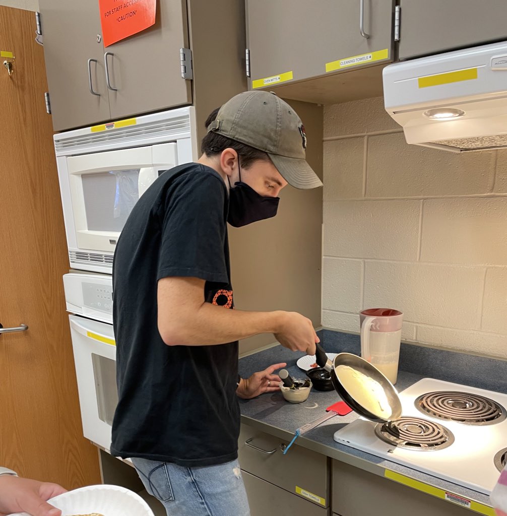 Allison Hays tweet media