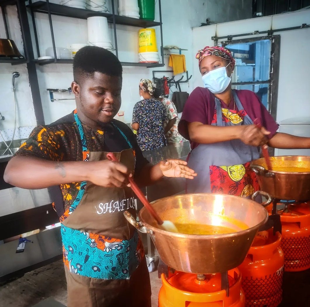 MANITECHCongo's tweet photo. Something nice is cooking here.
Thanks for coming @wode_maya
Our #lioness, #mumpreneur @Sivi_malukisa is so happy.
#bestofafrica. #proudlyafrican https://t.co/xLJxdmpWvi