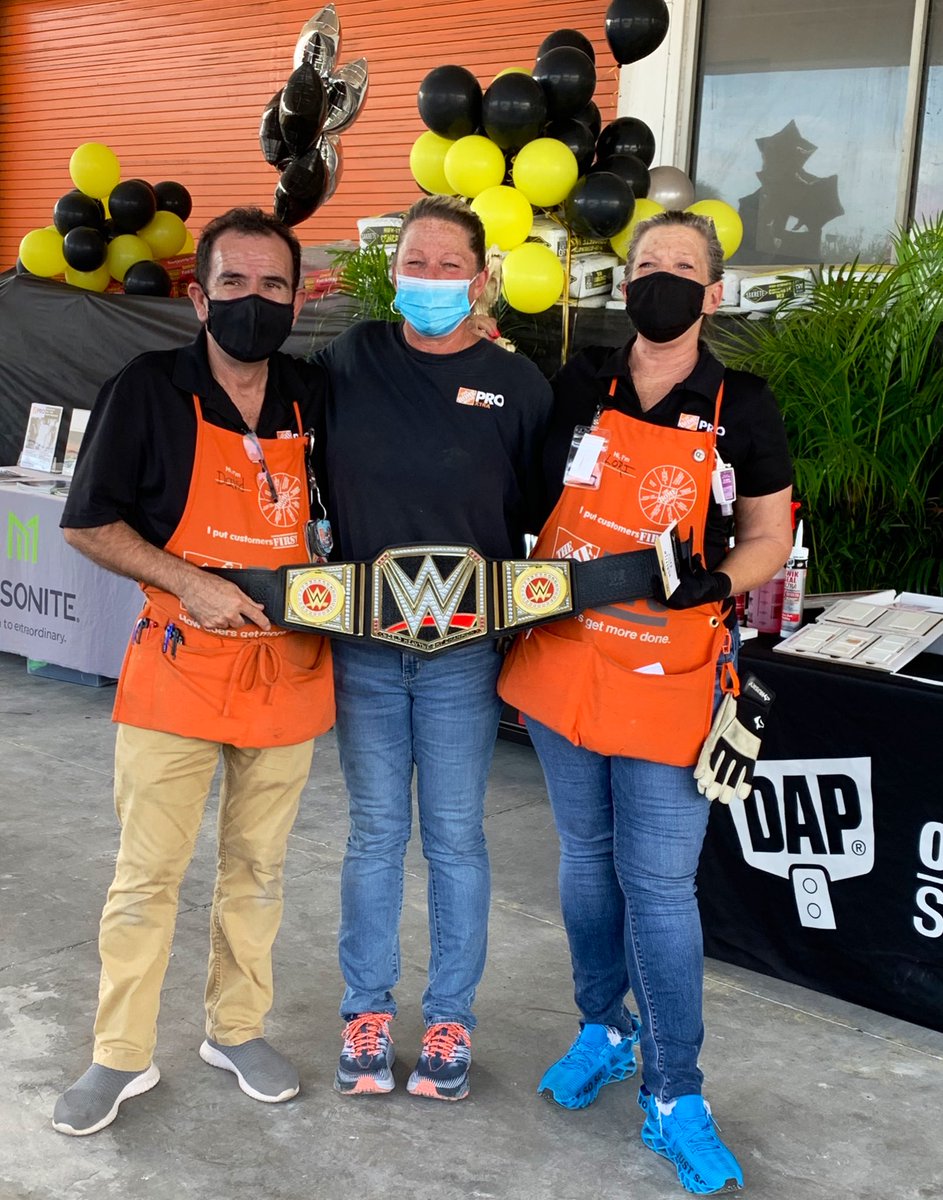 CindySan_D9's tweet photo. #TeamBonita 6373 #ProChampions for #D9 ๐ฅณ๐ฅณ๐ฅณ So Proud & Grateful for my #Teamโs #Dedication and #Relationship with our #Pros #ProXtraPerks #1RegionSFL #D9 Thank you #ProCaptain @MichaelQHD for the passion and energy your captainship brings ๐ฅ๐ฅ๐ฅ๐ฅ๐ฅ https://t.co/3K5unIqexE