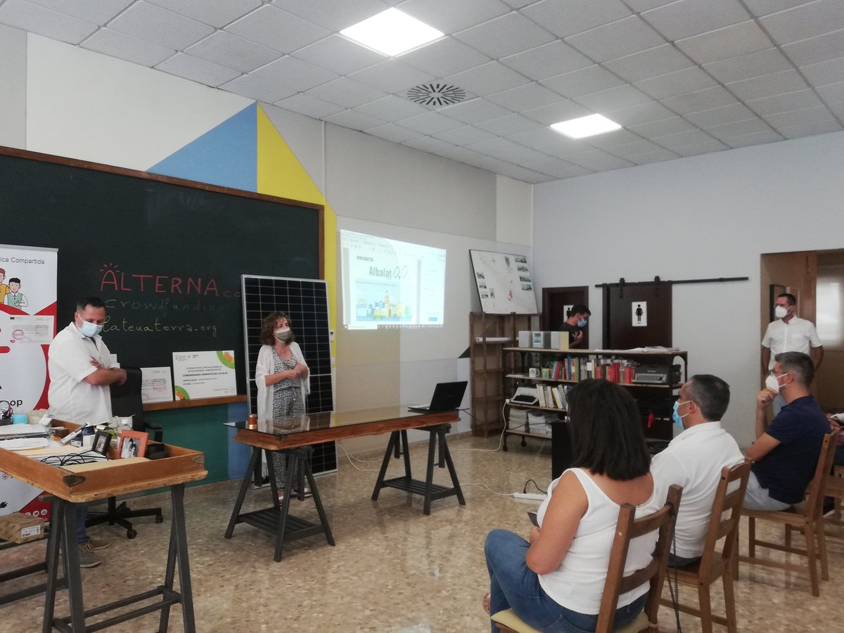 Aljarafe_Donana's tweet photo. Iniciamos jornada de intercambio #LICLE en la comunidad valenciana en un pueblo puntero en materia de #EnergíasRenovables y #ComunidadesEnergéticas: @AyunAlbalatSore
#DesarrolloRural #CambioClimático #Leader #Andalucía https://t.co/ETDbl6Rrv3