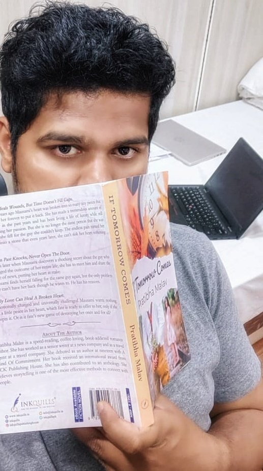 Pratibha_Tweets's tweet photo. I have always imagined that paradise will be a kind of library. What about you?
#pratibhamalav #romanceauthor #iftomorrowcomes #akindofcommitment
@shivamsaxena131 holding my book! 😎💫📖 https://t.co/mhv1KA7zmt