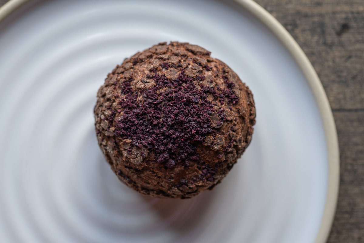 Pastry Chef <a href="/erikaachan/">凛香</a> really has the magic touch. The latest includes Jj’s figs, goat’s milk ganache &amp; banyuls vinegar, a Rum-soaked cake with Andy’s plum &amp; mascarpone and a Chocolate cream puff, with blueberry &amp; almond.