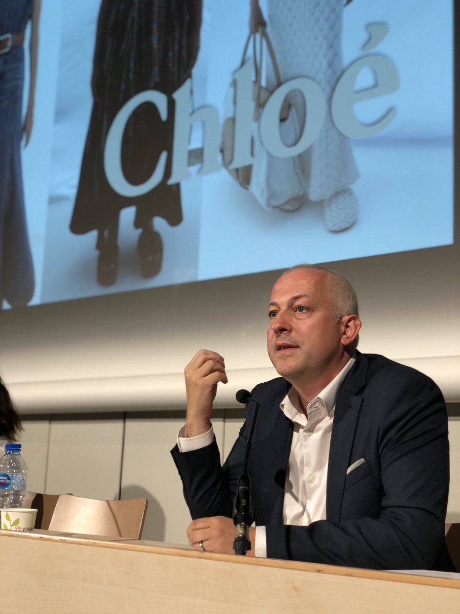Christophe Bocquet nous partage des bonnes pratiques #RSE : 
▫️définir sa #mission, le socle commun 
▫️une gouvernance dédiée, un board #CSR incluant les + hauts décisionnaires et des comités opérationnels
▫️des formations à destination des salariés 
<a href="/chloefashion/">Chloé</a> <a href="/PRODURABLE/">Salon PRODURABLE</a>