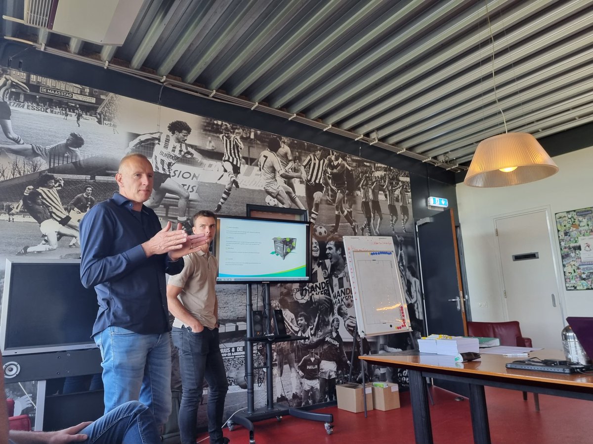 Prima bijeenkomst om de succesvolle veldrenovatie en  implementatie van de #DrainTalent te laten zien! 
#DataGestuurdBodemvocht