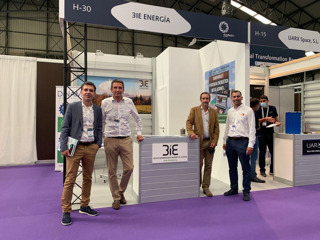 3ienergia's tweet photo. Esta semana hemos estado en MindtechVigo, feria referente del sector industrial del Polo Ibérico. Gracias a todos los que os habéis acercado por nuestro stand... Os esperamos en https://t.co/6rBgjQ23cI
#mindtech #mindtech21 #formación #cursos #webinars #ingeniería #energía https://t.co/jztzX5nXjR