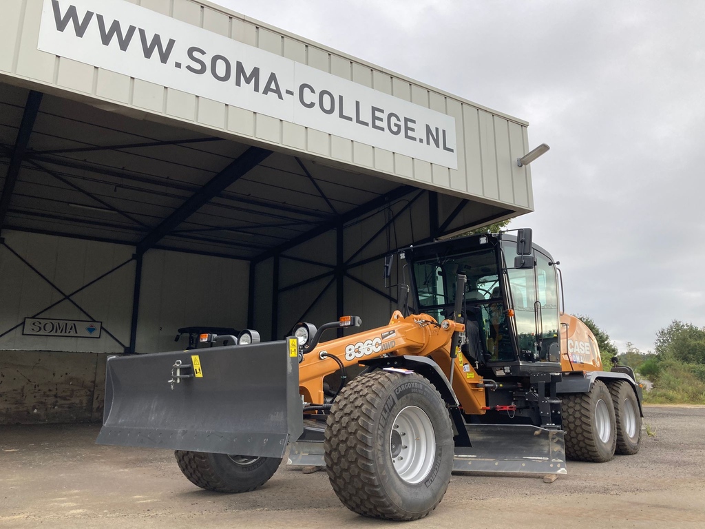 SOMA College tweet media