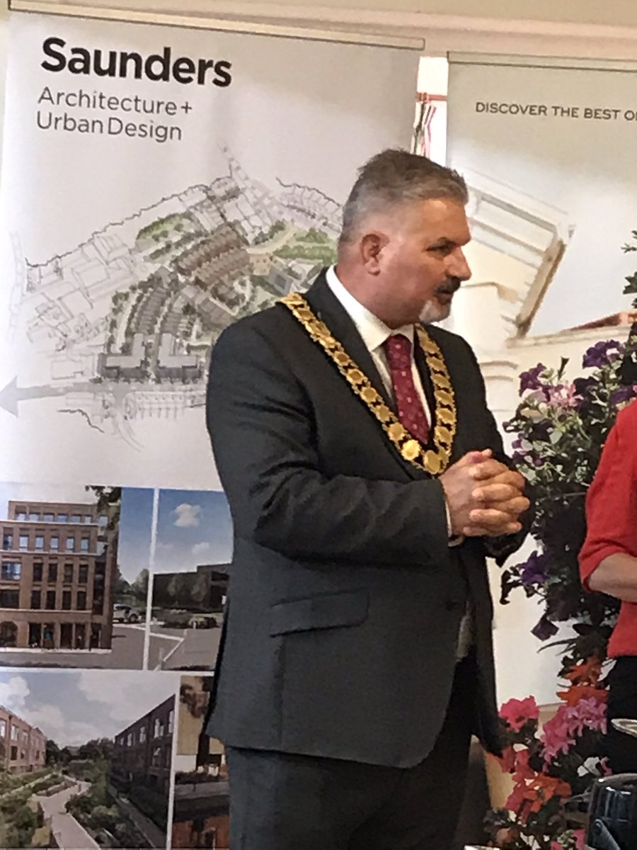 Saunders tweet media