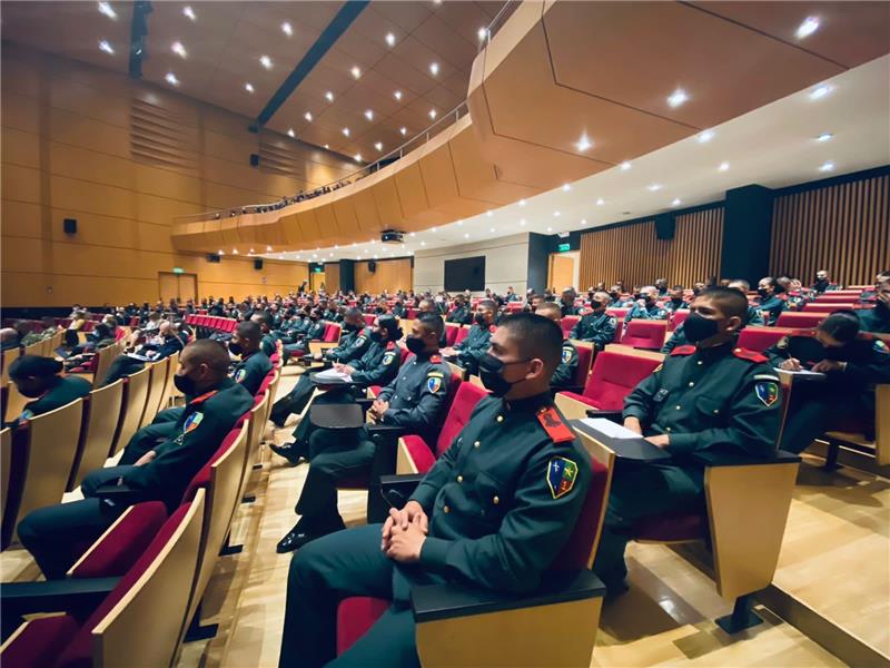 OEA_DDOT's tweet photo. Participamos en el VIII Foro de Relaciones Internacionales, Seguridad y Defensa, organizado por la @ESMIC_EJC del @COL_EJERCITO, para presentar los esfuerzos de la @OEA_Oficial en la lucha contra el Crimen Organizado en pandemia. 🌎 #OEA #OAS #Colombia #ESMIC https://t.co/dExTlk0taC
