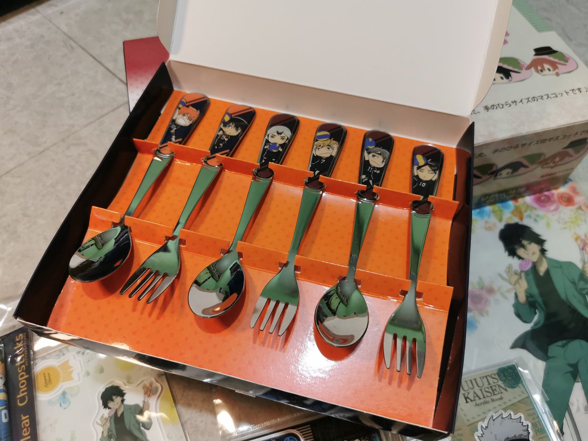 NinjaShoyo21's tweet photo. Haul ๐คง H A P P Y !
but damn these spoon and forks are too tiny HAHA
#HaikyuuMerch #BSDMerch #JJKMerch https://t.co/lsH5WMajMC