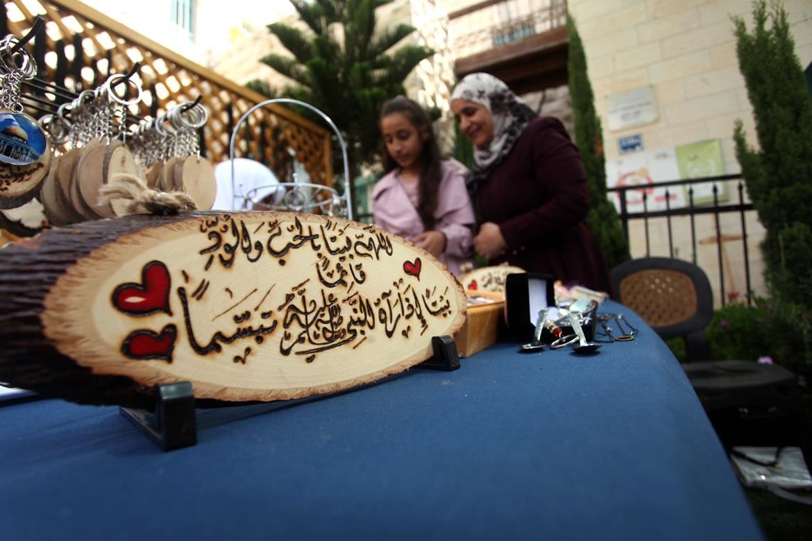 ESafadpal's tweet photo. The opening of the Women's Gallery entitled "Creative Hands" at the Child Happiness Center in Hebron https://t.co/Law6uygqOs