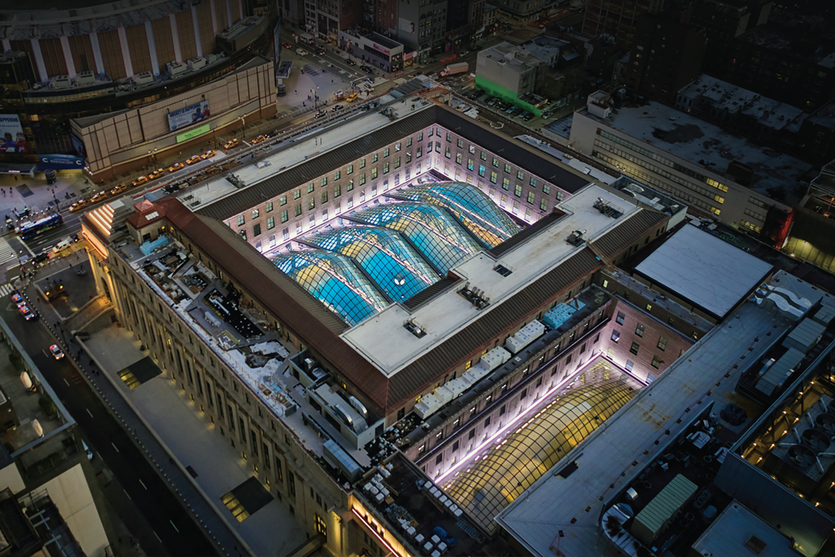 archsslmag's tweet photo. Rather than treating the interior of the Beaux-Arts Farley building as a blank slate, @SOM_Design developed a modern design that celebrates the historic, landmarked structure. It's just one of many inspirational lighting projects in our Sept 2021 issue. https://t.co/0QuVS37Lh7 https://t.co/FH7XtB8W6c