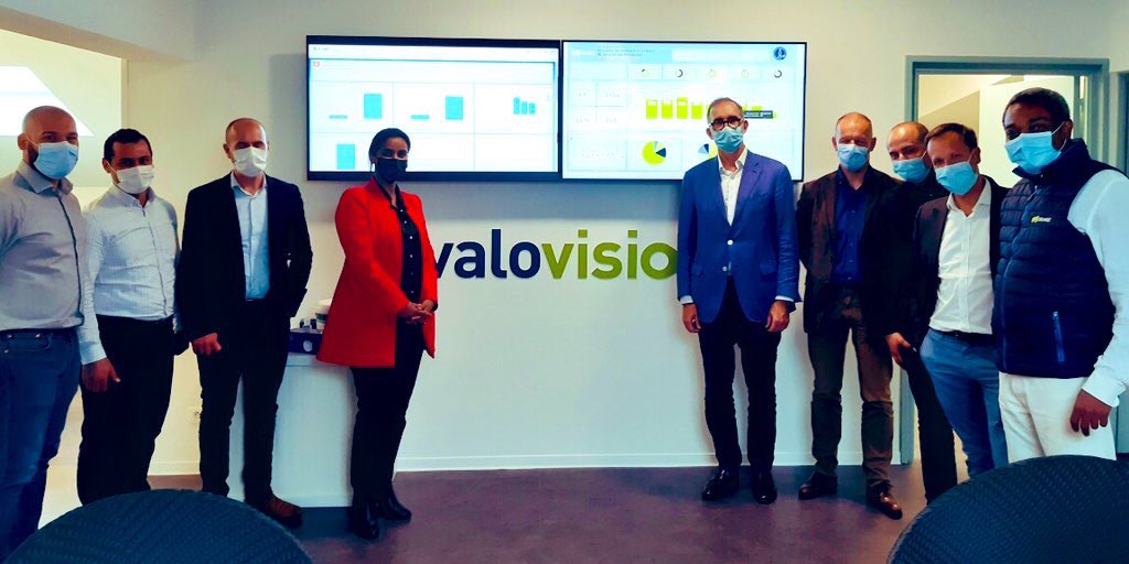 Fier d’inaugurer le centre de pilotage intelligent #ValoVisio de @suezFR pour la région <a href="/hautsdefrance/">Région Hauts-de-France</a>.

Un bel exemple de transformation de nos activités de #logistique qui va permettre à la fois d’améliorer nos indicateurs opérationnels et la satisfaction de nos clients I&amp;C.