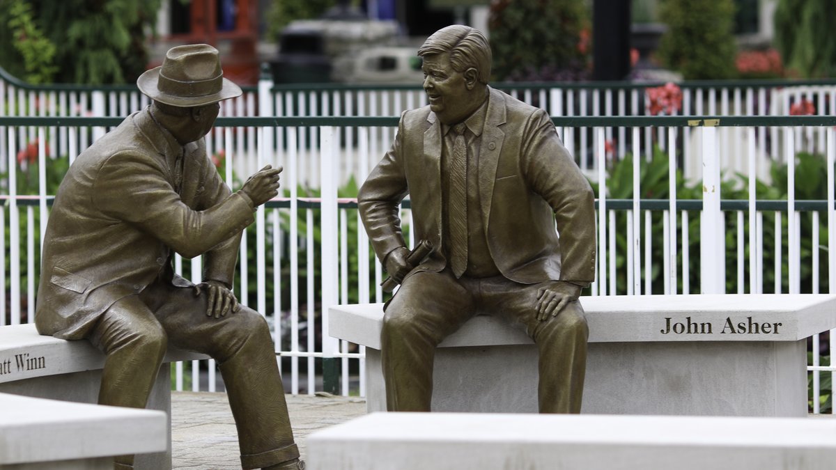 Eric Crawford on Twitter "A few more shots of the new statue at