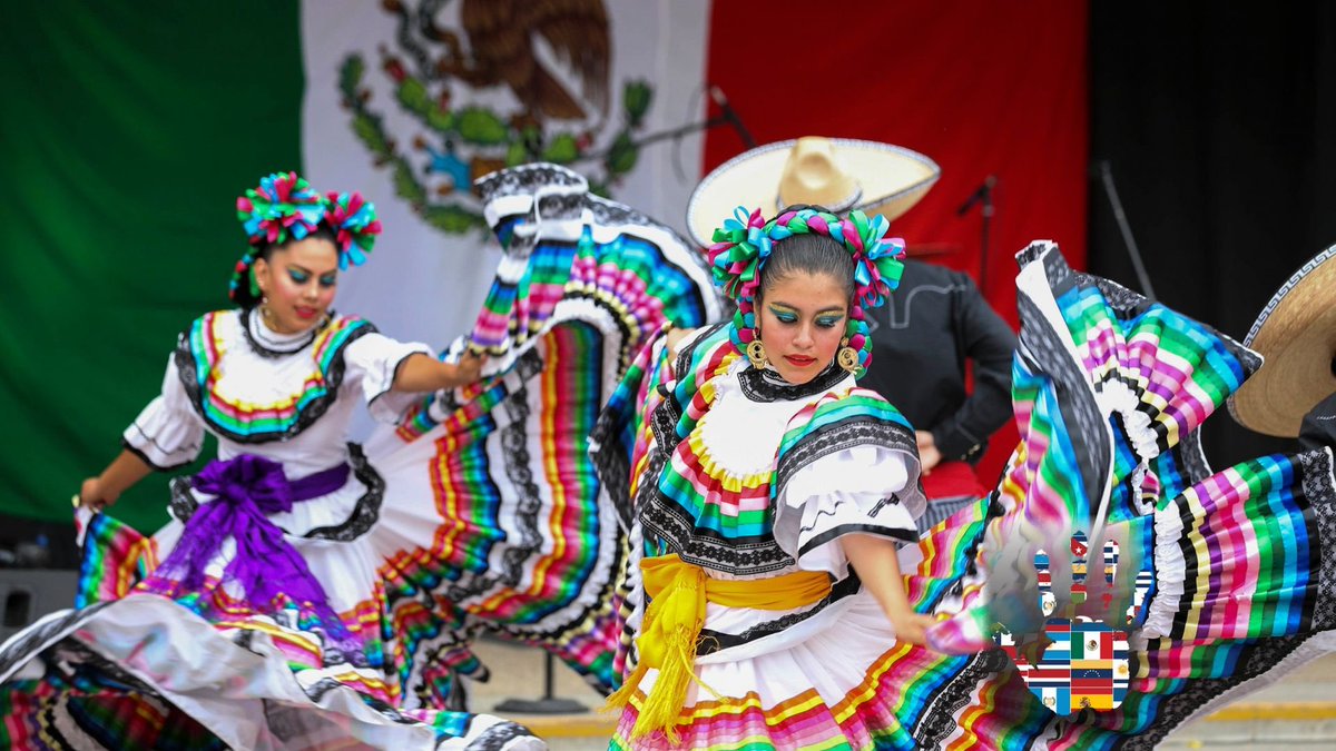 _ariiii__'s tweet photo. Sept. 16 Mexico’s Independence Day. Today just like everyday I stand PROUDLY of my roots 💛 . On this day  Father Miguel Hidalgo y Costilla issued the “grito,” or call for an end to Spanish rule. Let’s celebrate our day &amp; teach others of the importance!  #VivaMexico https://t.co/kmTTGmpeiD