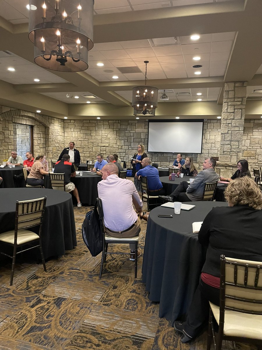 lisamcatee's tweet image. District Leadership Day 2 - Team Building and Working through scenarios. #GBLeaders @GreenbushESC @TheOread