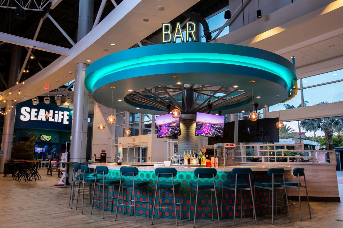 In addition to signing /opening 12 new tenants in 12 months such as Gordon Ramsay Fish & Chips and Blake Shelton’s Ole Red, @iconparkorlando has been busy with its own renovation projects. https://t.co/gewoEfy04w https://t.co/OyzzHlRCCd