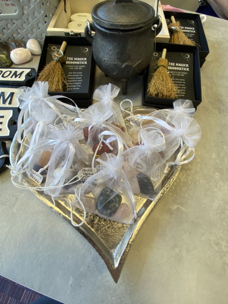 New stock and I have made some lovely crystal packs up £4 a £6
Depression, sleep, positivity, fertility and love packs 🥰