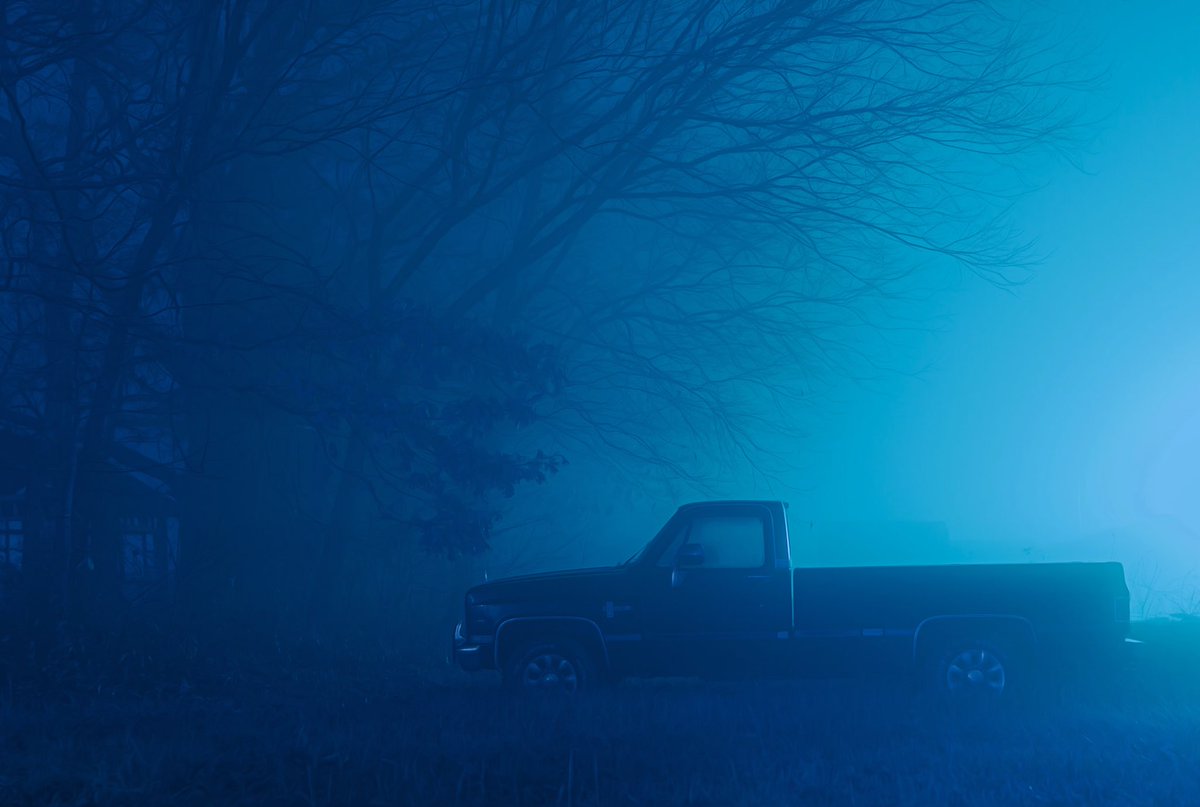 whateveroxy's tweet image. into the dark