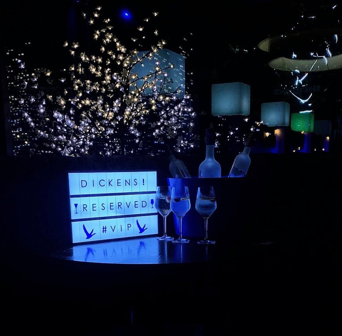 DickensInn's tweet image. ❗️Refurbishment❗️

Over the last week the Main Bar has undergone some refurbishment ready to welcome you all back this weekend. New lighting and extra booths have now been added so maybe you just want to sit down and have a pint or go VIP ‼️