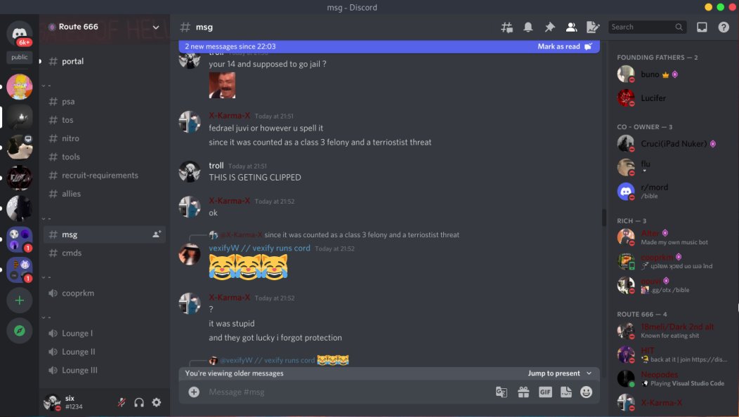 wehatelarps's tweet photo. Claims to of been raided by the FBI for swatting, had none of his computers/ hard drive seized don't know anything about getting raided one of the most dumbest #larps on the planet

#goawaylarp https://t.co/bPDJB8NdSn