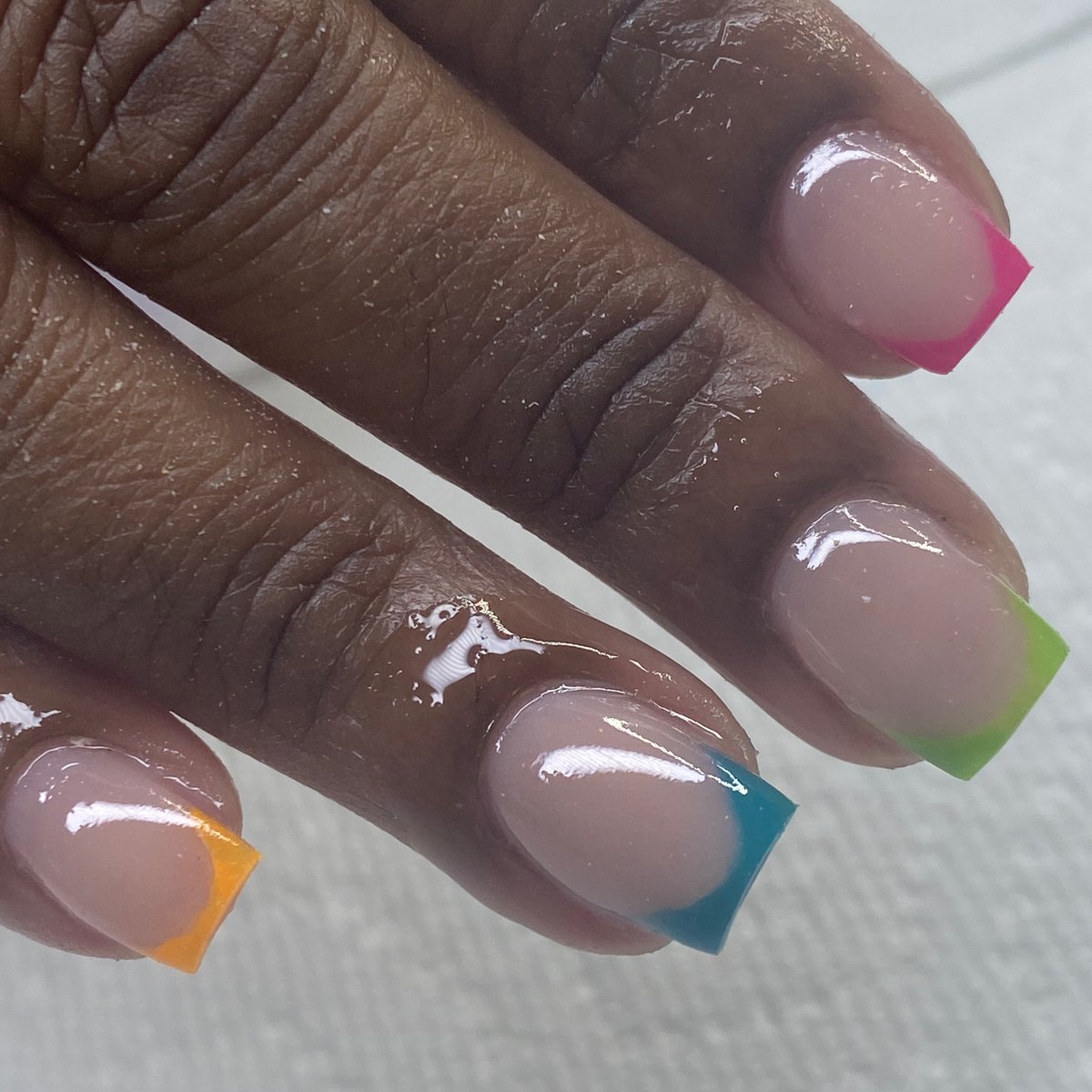shantytaughtme's tweet photo. Nails by Shante 💅🏾 🌈 https://t.co/oDE4aSGxhh