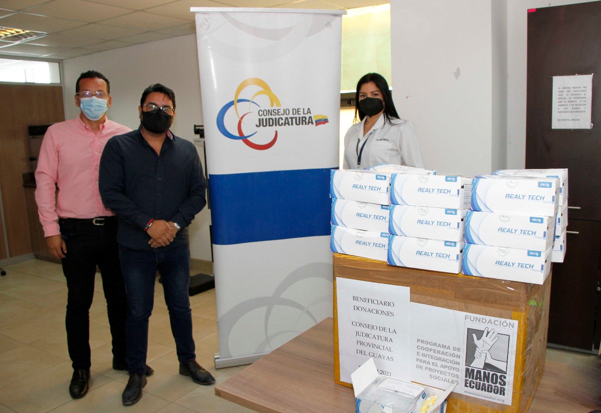 CJGuayas's tweet photo. @CJGuayas continuando con los esfuerzos para salvaguardar la salud de todos los funcionarios judiciales, recibió 500 pruebas de detección rápida contra el #COVID19, gracias a la donación de @manosecuadororg https://t.co/0LIK5dMuTa