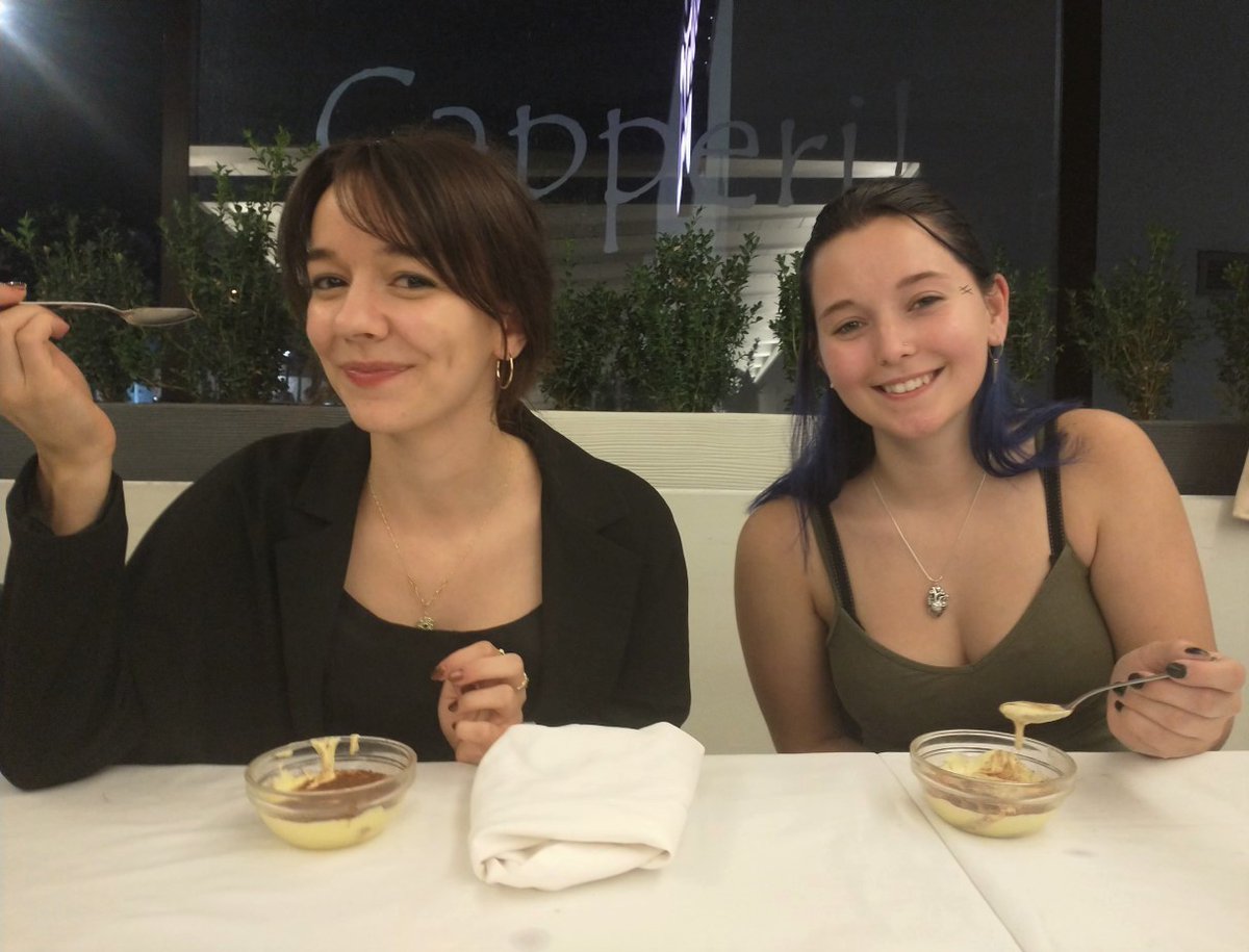 Beginning the semester on a sweet note! After students moved in earlier today, sharing dinner in the neighborhood was a great way to socialize and get a taste of Italian culture. Also, get a taste of delicious food, including tiramisù. Benvenuti, #JFRC students!