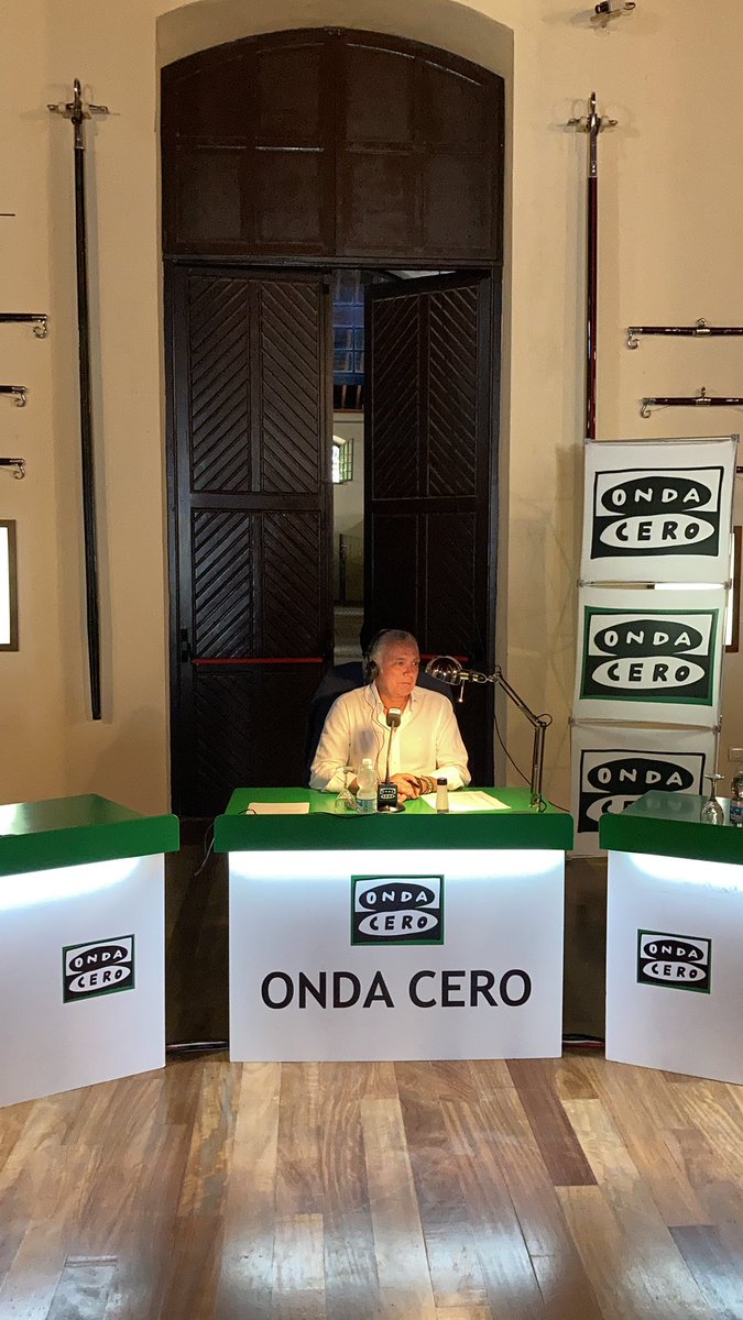 Hoy <a href="/BrujulaOndaCero/">La Brújula</a> con <a href="/JuanraLucas/">Juan Ramón Lucas 🐴</a> desde la Fundación Real Escuela andaluza de Arte Ecuestre en Jerez!